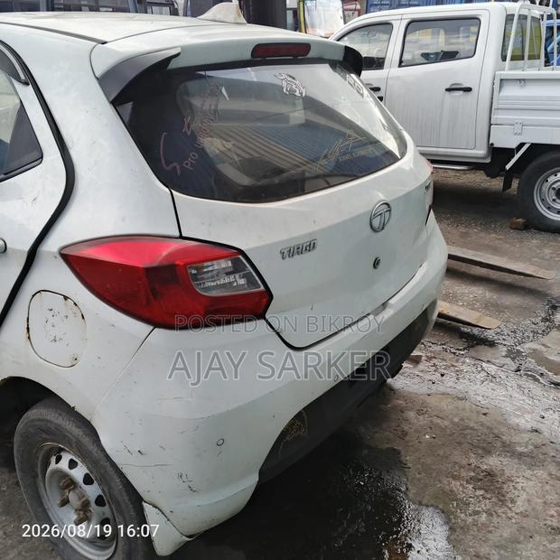 New Tata Tiago 2018 White