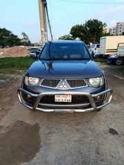 Mitsubishi L200 2011 Gray for sale