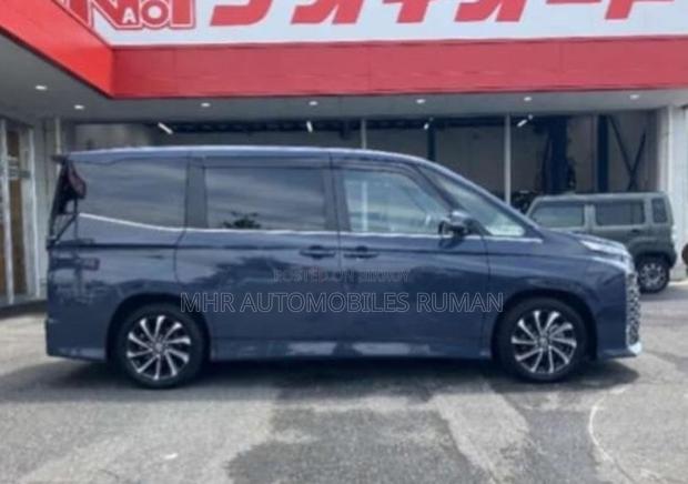 Toyota Voxy Hybrid S-Z 2WD 7-Seater 2023 Gray