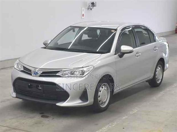 Toyota Axio 2021 Silver