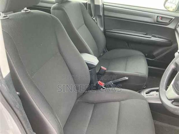 Toyota Axio 2021 Silver