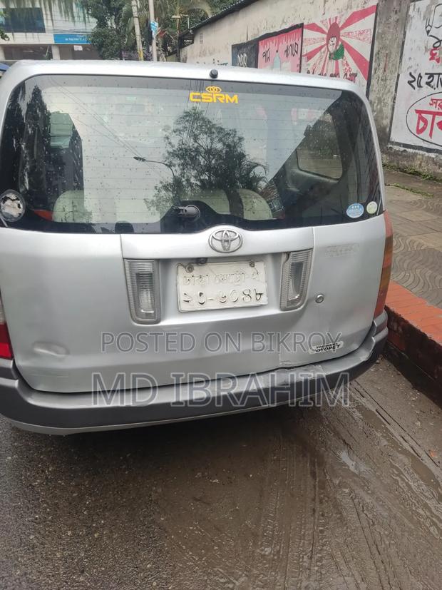 Toyota Probox 2004 Silver
