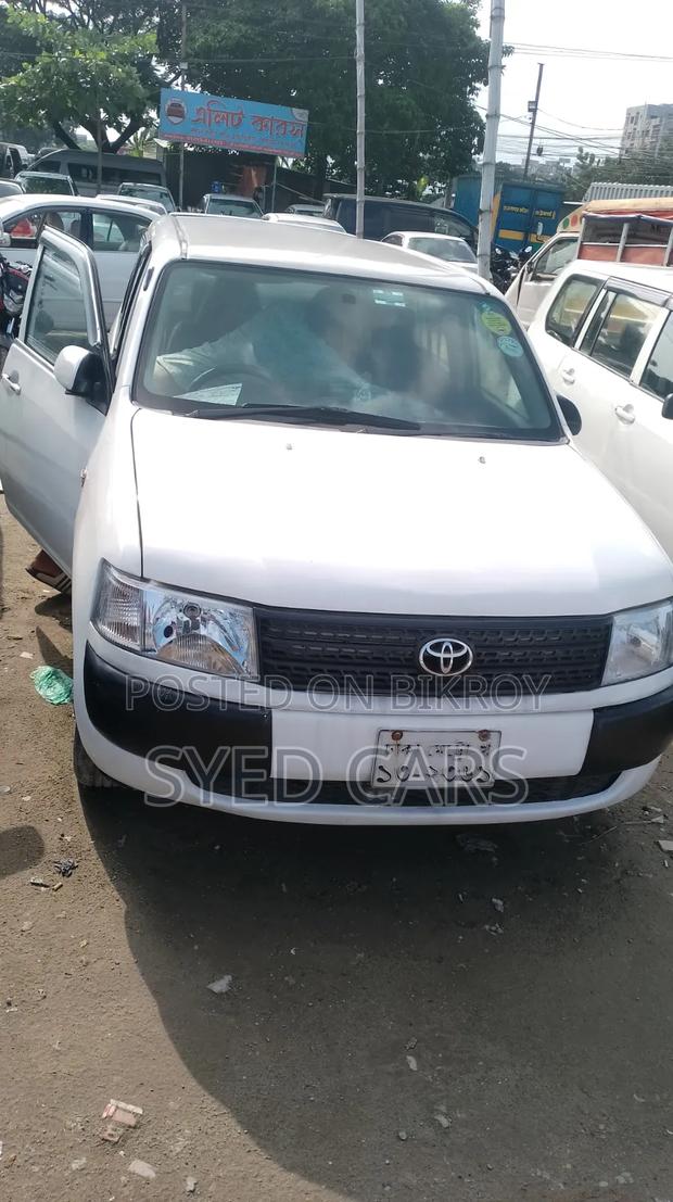 Toyota Probox 2005 White