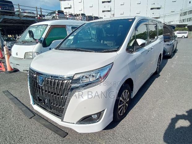 Toyota Esquire 2021 Pearl