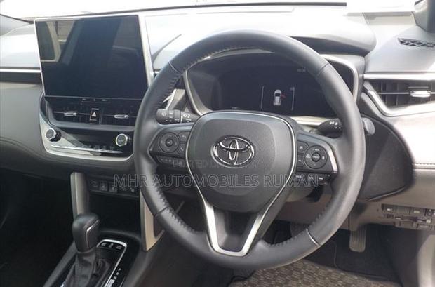 Toyota Corolla Cross L 2WD 2024 Pearl