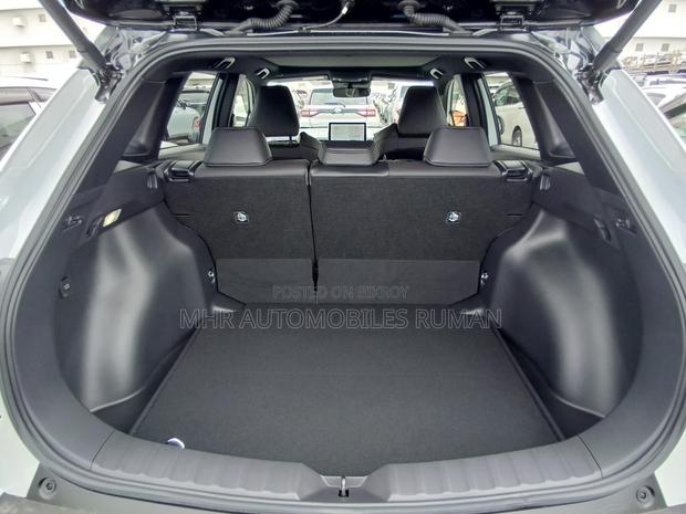 Toyota Corolla Cross 2024 Pearl