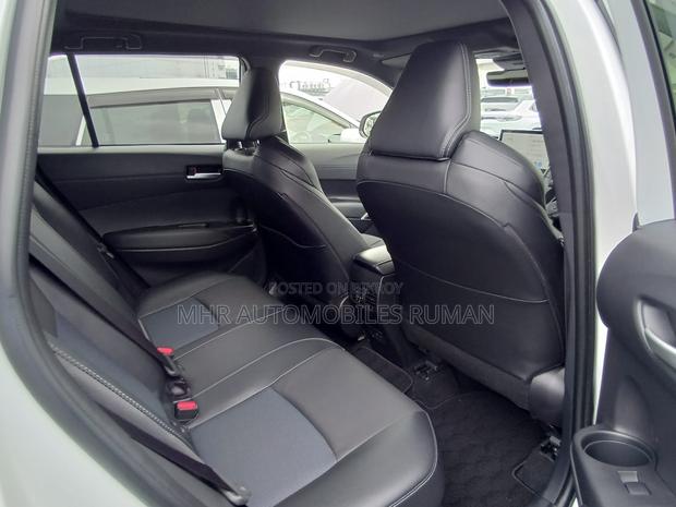 Toyota Corolla Cross 2024 Pearl