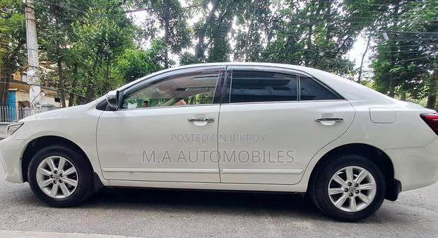 Toyota Premio 2019 Pearl