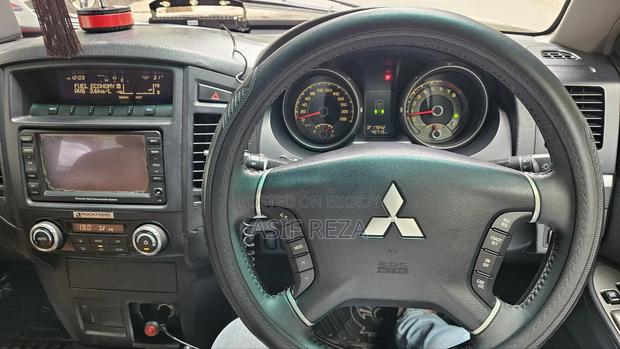Mitsubishi Pajero 2006 Black