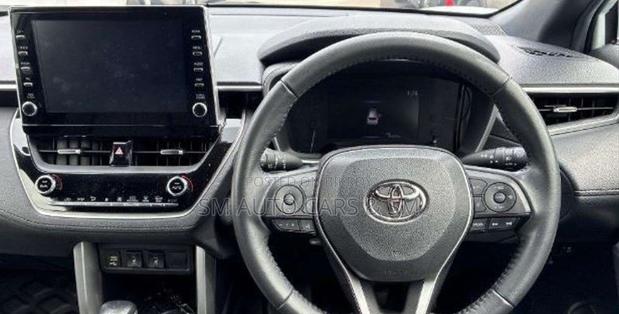 Toyota Corolla Cross 2021 Pearl