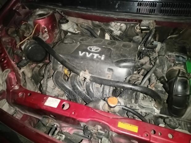 Toyota Raum 2006 Red