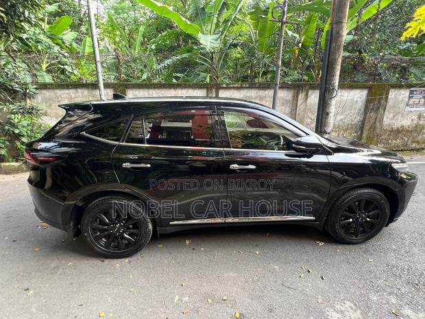 Toyota Harrier 2017 Black