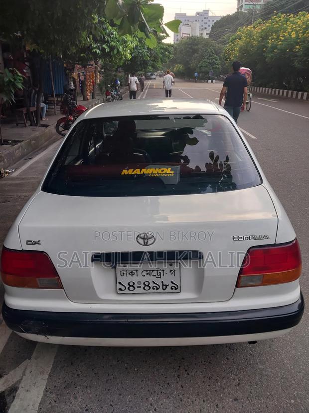 Toyota Corolla Sedan 1996 White