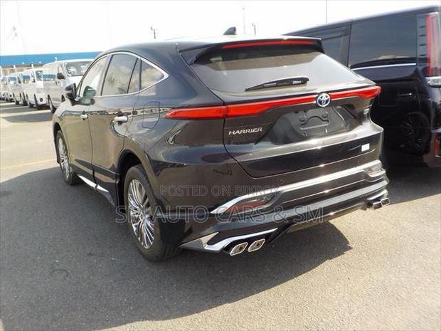 Toyota Harrier Hybrid Z 2023 Black