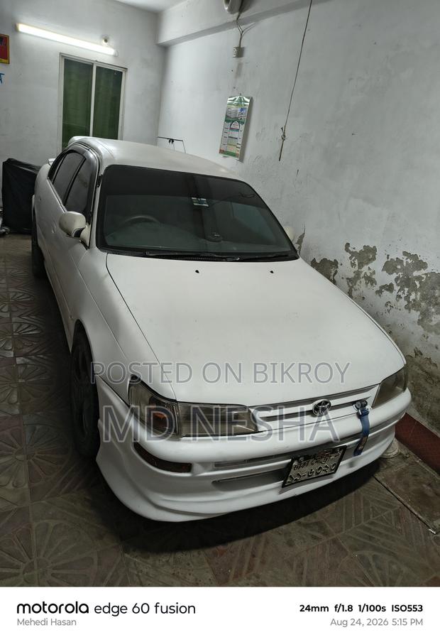 Toyota Corolla 2011 White