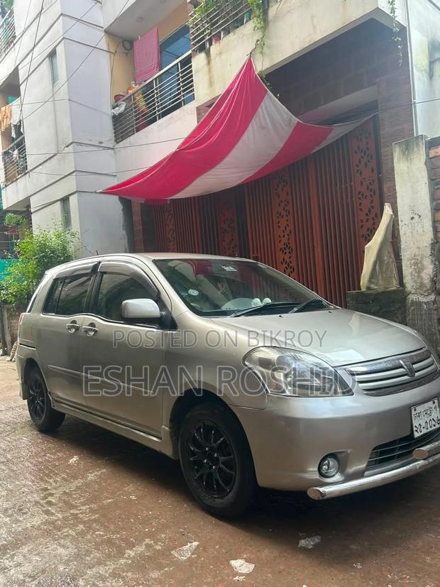 Toyota Raum 2004 Beige