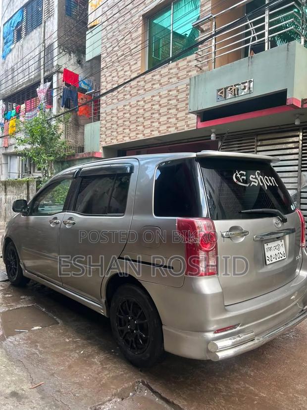 Toyota Raum 2004 Beige