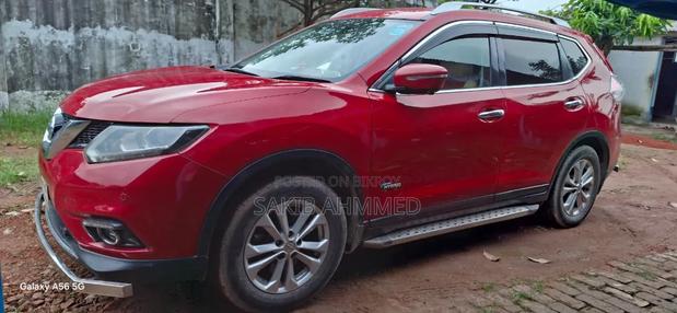 Nissan X-Trail 2015 Red