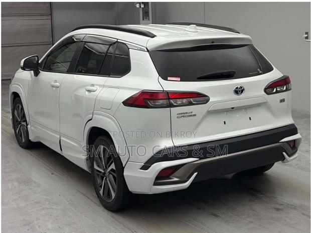 Toyota Corolla Cross 1.8 Hybrid FWD 2022 Pearl