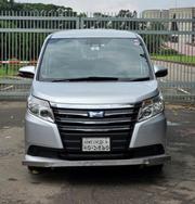 Toyota Noah 2016 Pearl for sale