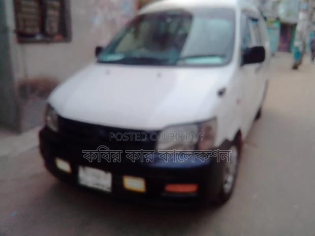 Toyota Noah 2006 White