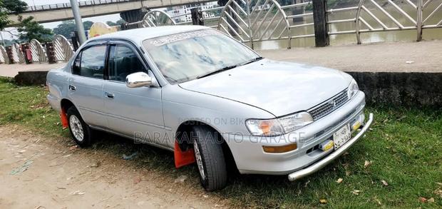 Toyota Corolla 1994 Silver