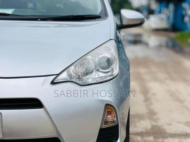 Toyota Aqua 2012 Silver