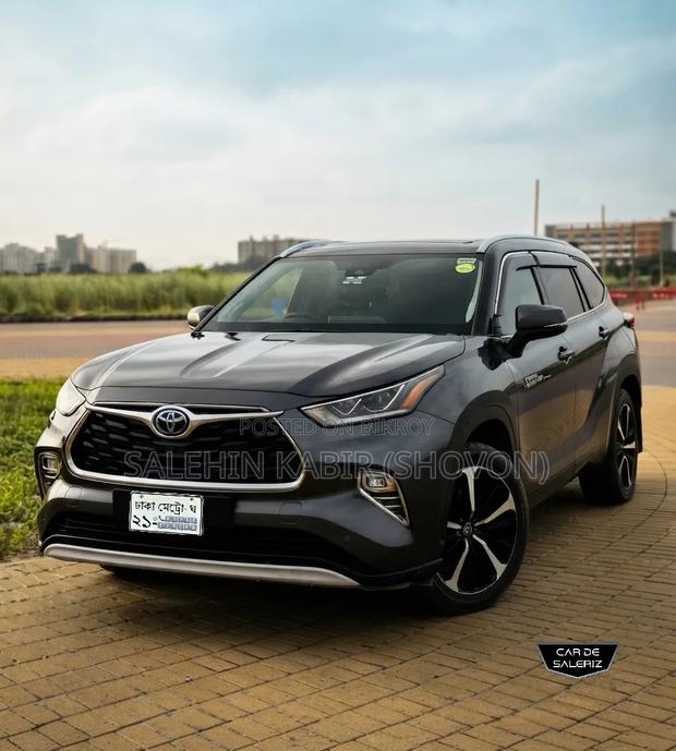 Toyota Highlander 2021 Gray
