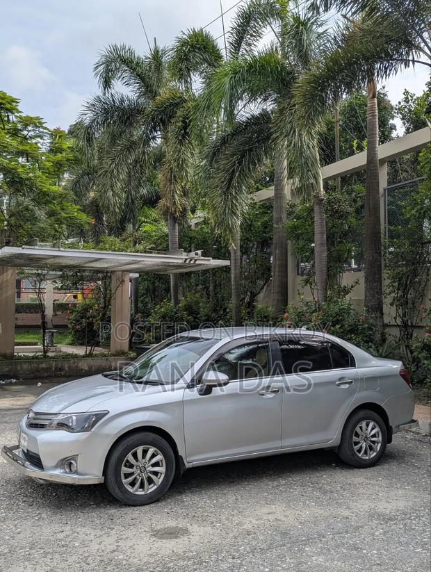 New Toyota Axio 1.5 G 2WD 2012 Silver