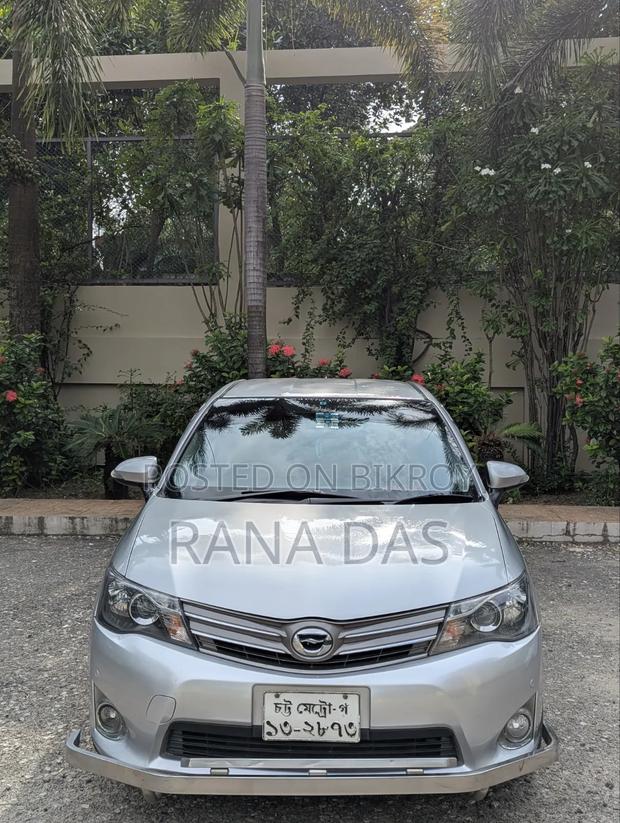 New Toyota Axio 1.5 G 2WD 2012 Silver