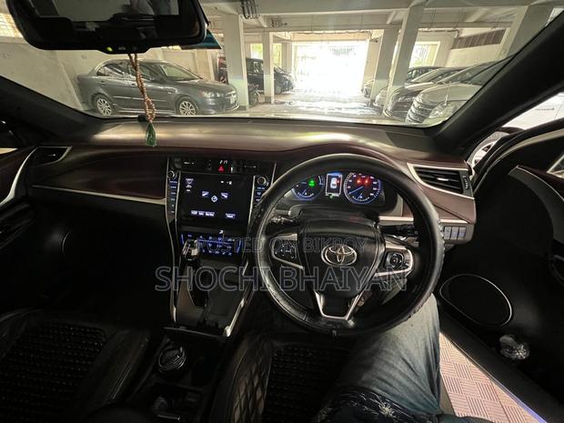 Toyota Harrier Hybrid Premium 2018 Pearl