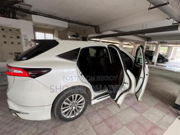 Toyota Harrier Hybrid Premium 2018 Pearl