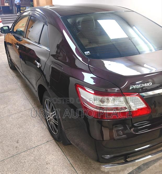 Toyota Premio 2010 Maroon