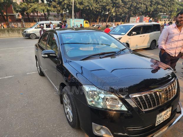 Toyota Premio 2011 Black