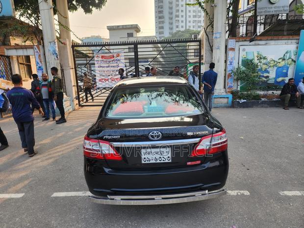 Toyota Premio 2011 Black