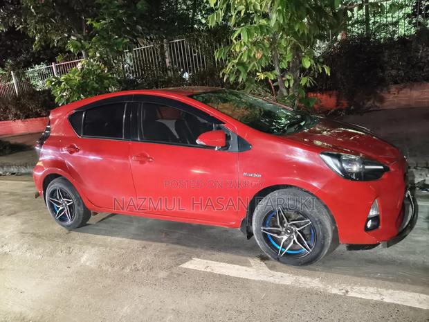 Toyota Aqua 2012 Red