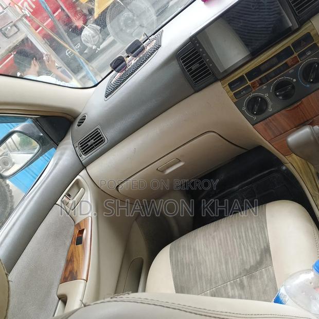 Toyota Corolla 2001 White