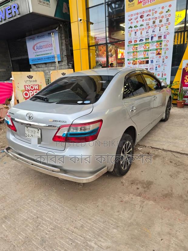 Toyota Premio 2011 Silver