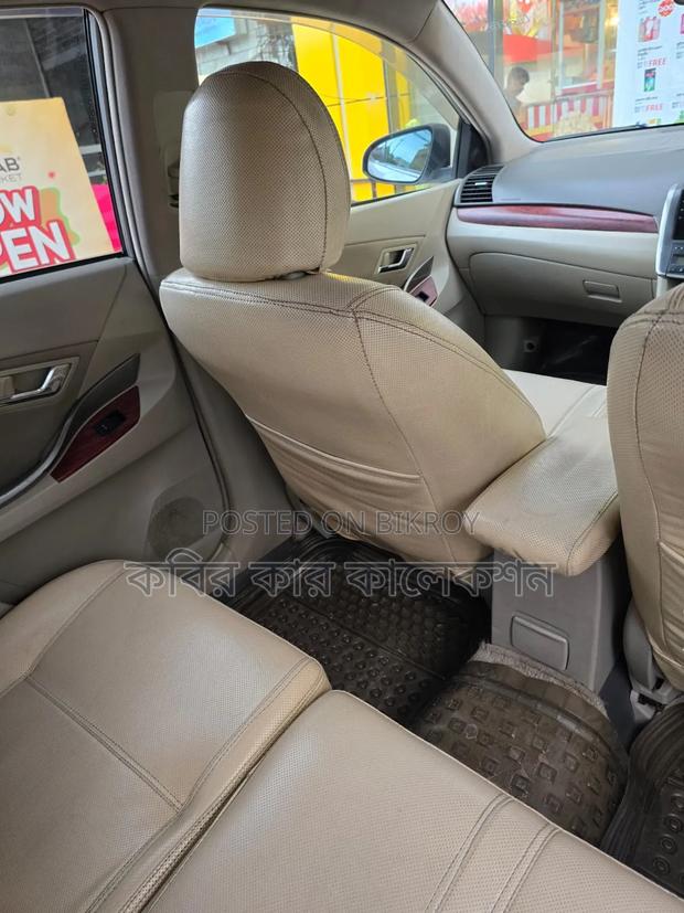 Toyota Premio 2011 Silver