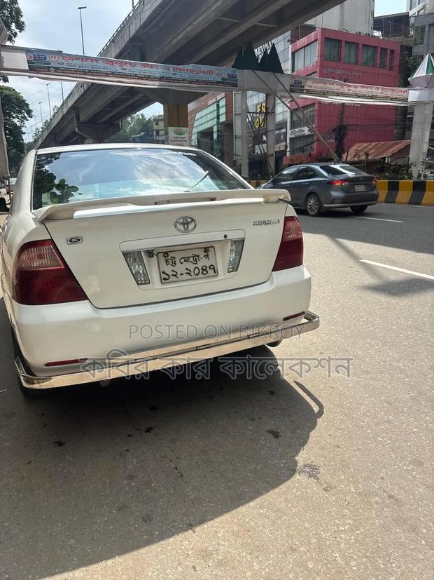 Toyota Corolla 2004 White
