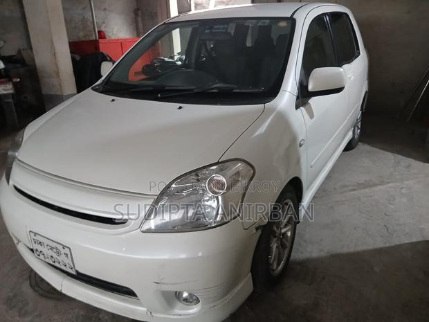Toyota Raum 1.5 FWD 2009 Pearl