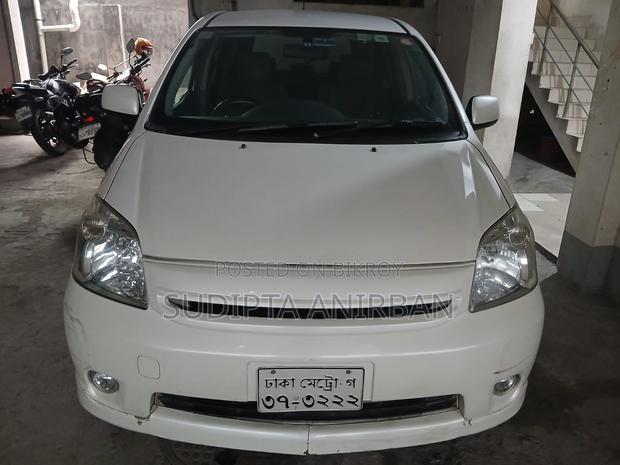 Toyota Raum 1.5 FWD 2009 Pearl
