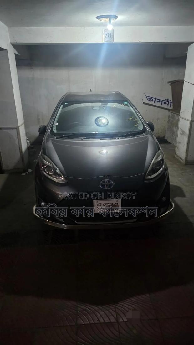 Toyota Aqua 2020 Black