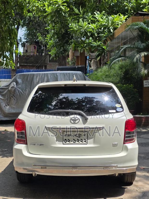 Toyota Corolla Fielder 1.5 Petrol FWD 2011 Pearl