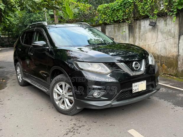Nissan X-Trail 2.0 Hybrid FWD 2015 Black