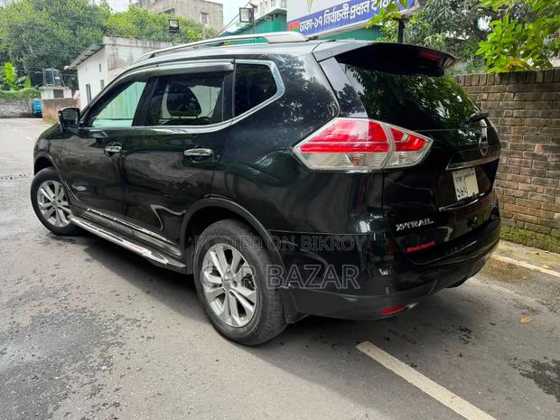 Nissan X-Trail 2.0 Hybrid FWD 2015 Black