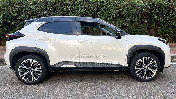 Toyota Yaris Cross 1.5 Hybrid FWD 2021 Pearl