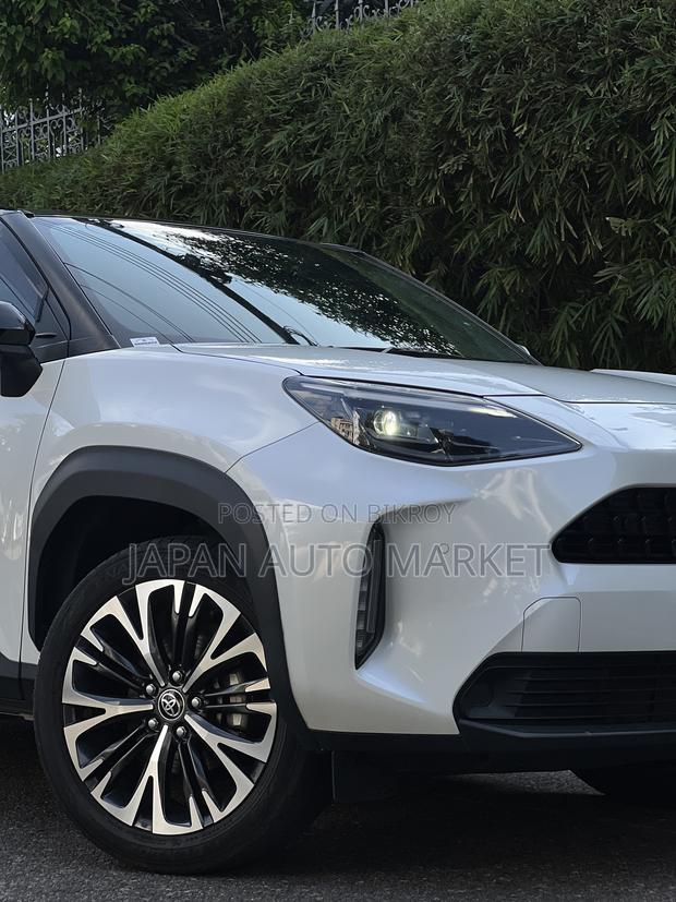 Toyota Yaris Cross 1.5 Hybrid FWD 2021 Pearl