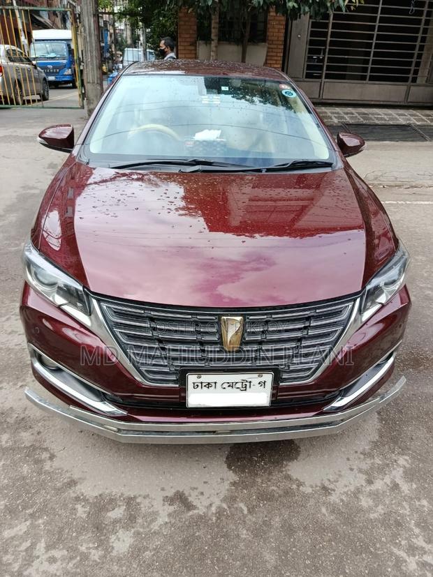 Toyota Premio 2017 Maroon