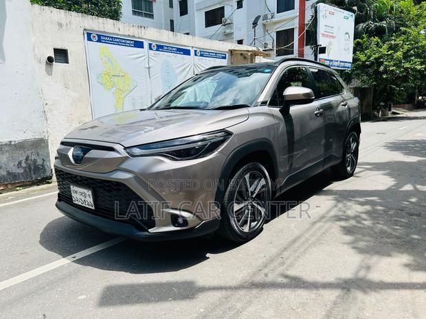 Toyota Corolla Cross 2022 Brown